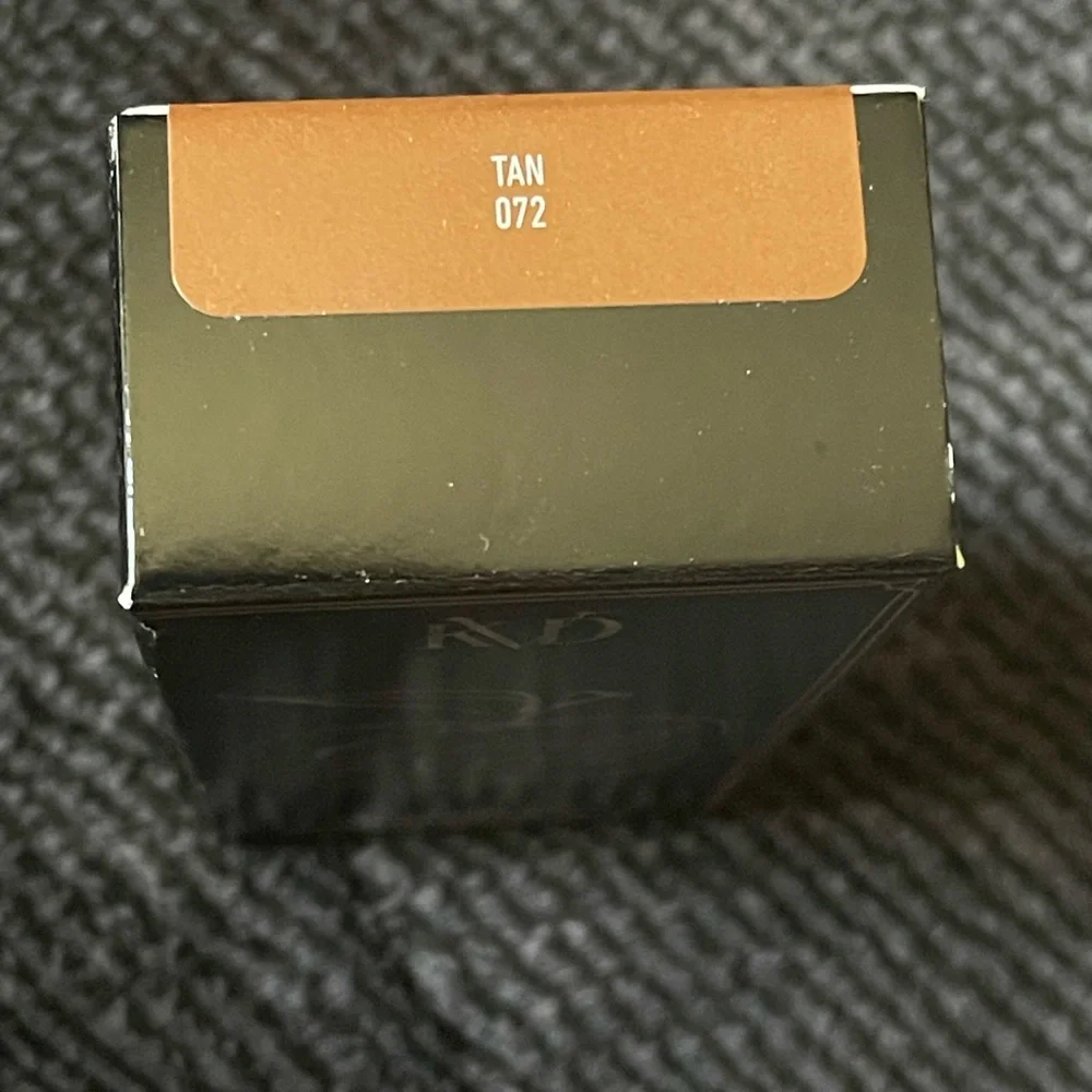 KVD Good Apple Tan 072 Full-Coverage Transfer-Proof Serum Foundation